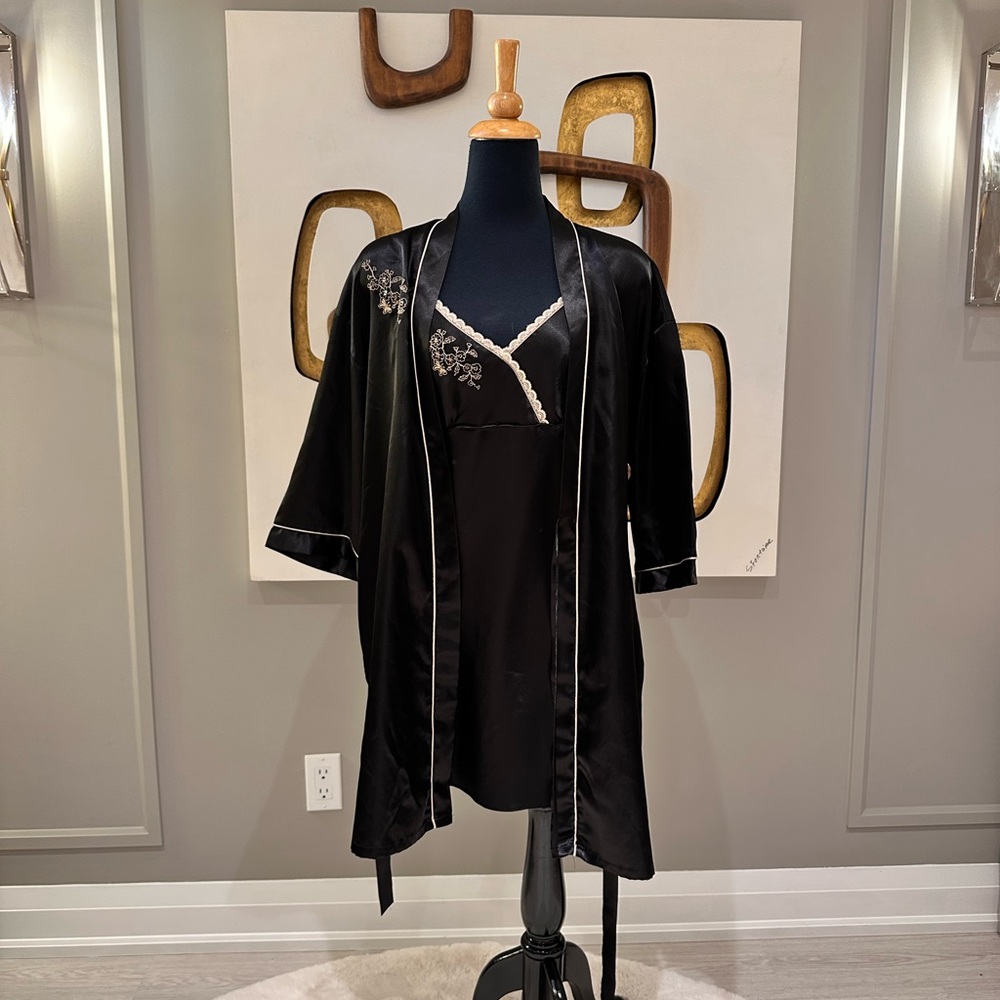 Embroidery Black Satin Robe & Nightgown Set 2 pcs with belt, lace chemise robe